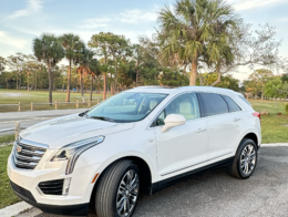 2017 CADILLAC XT5